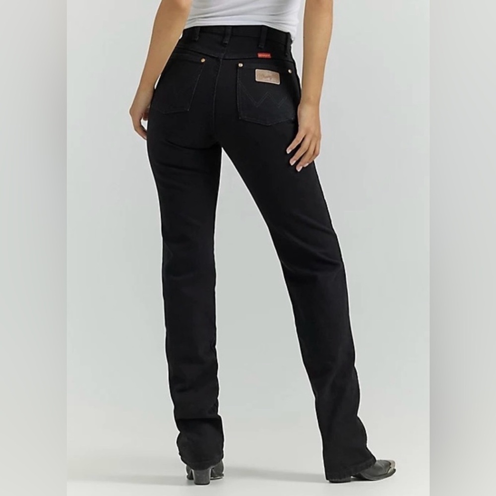 Wrangler Women's Straight Leg Black Jeans